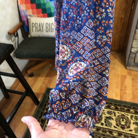 NO BRAND SIZE LARGE SEMI SHEER MULTICOLORED MULTI PATTERNED LONG SLEEVE TOP - Picture 3 of 6